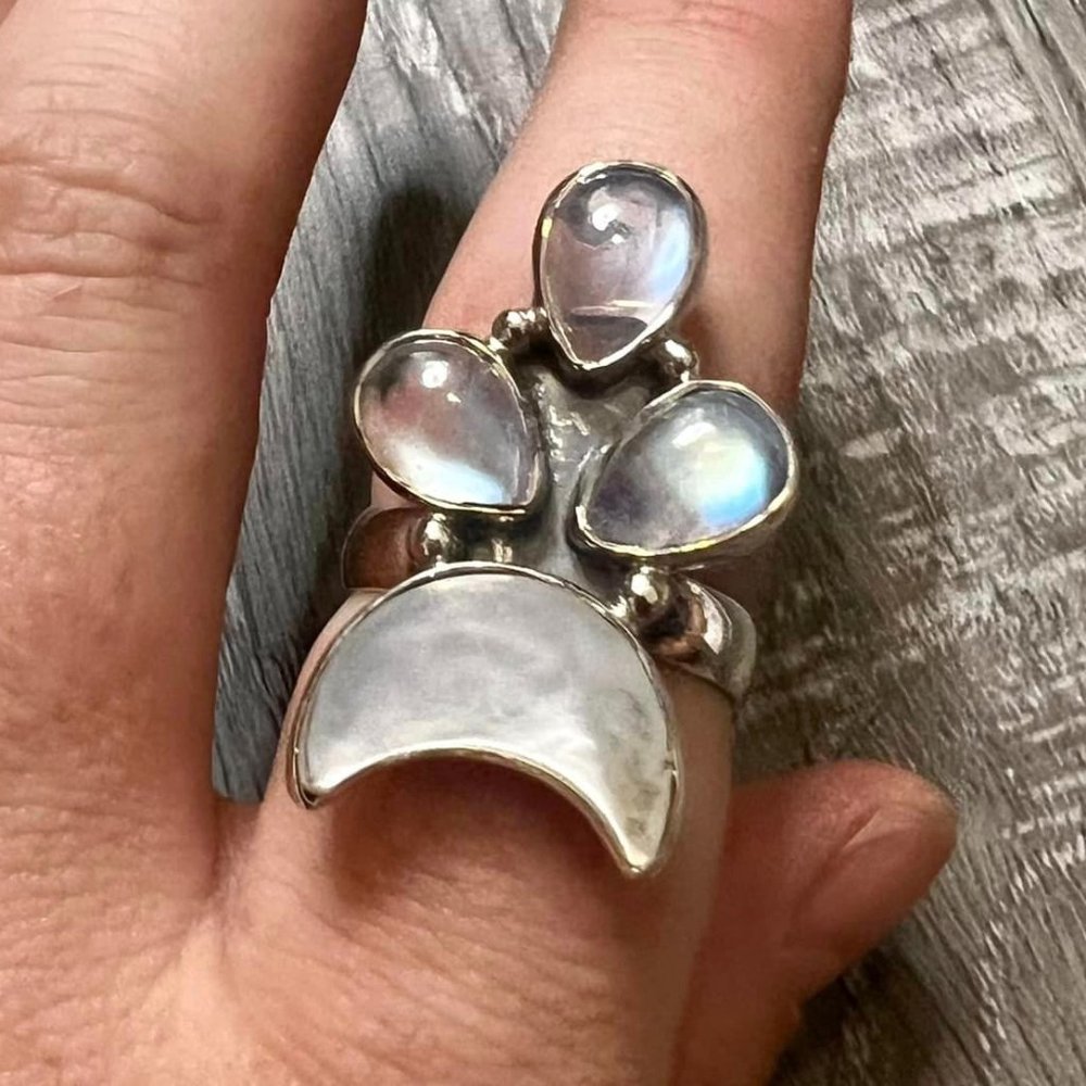 Mother of Pearl and Moonstone 925 Sterling Silver Adjustable Ring